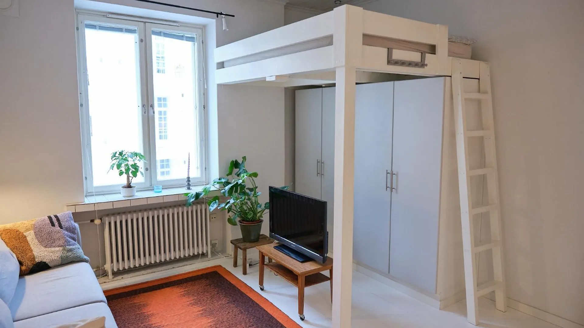 Cozy & Peaceful Kallio Studio Near Everything Helsinki Apartment
